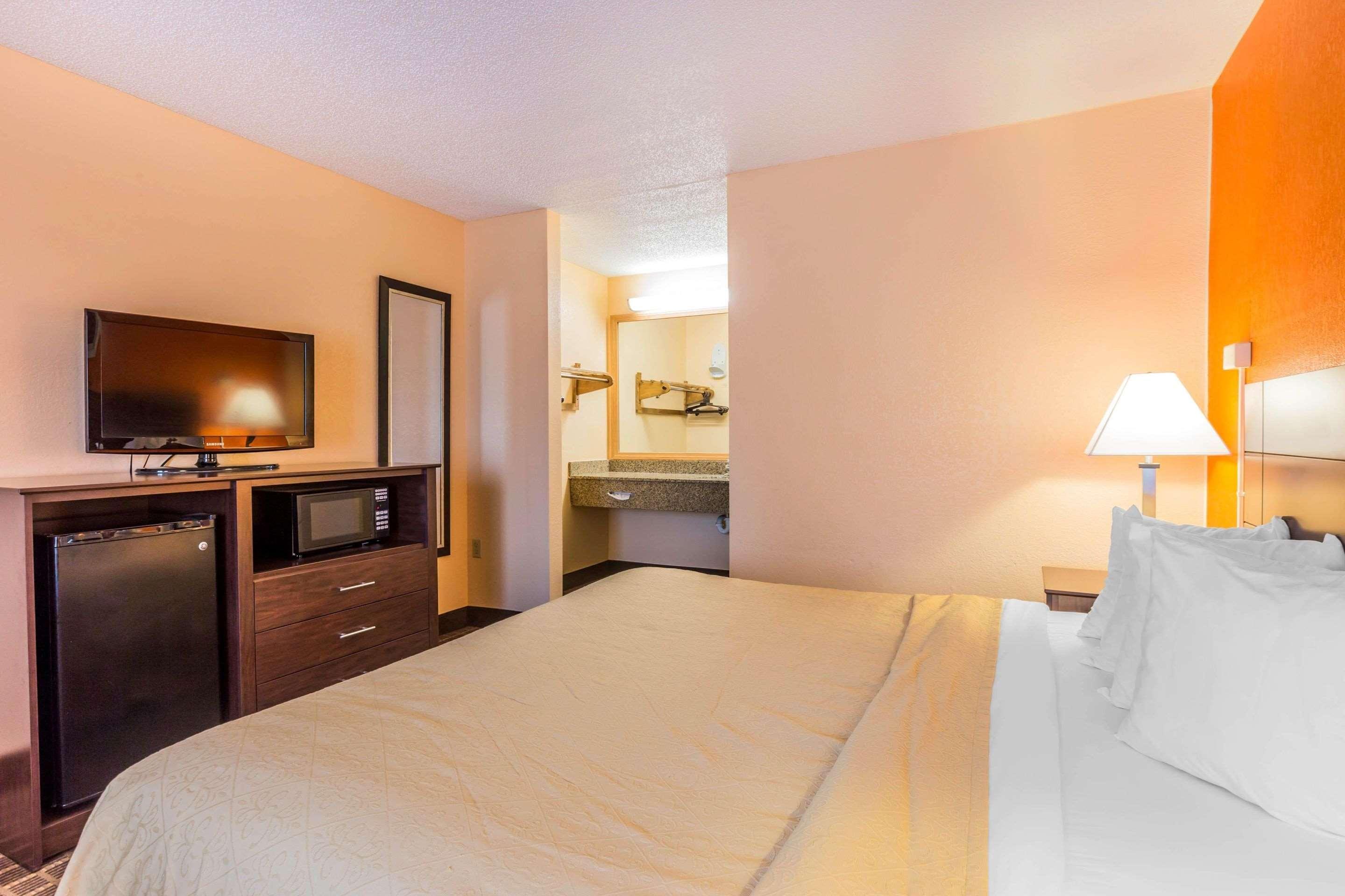 Quality Inn Greer Ngoại thất bức ảnh